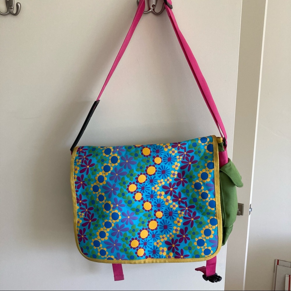 Colorful computer/book bag